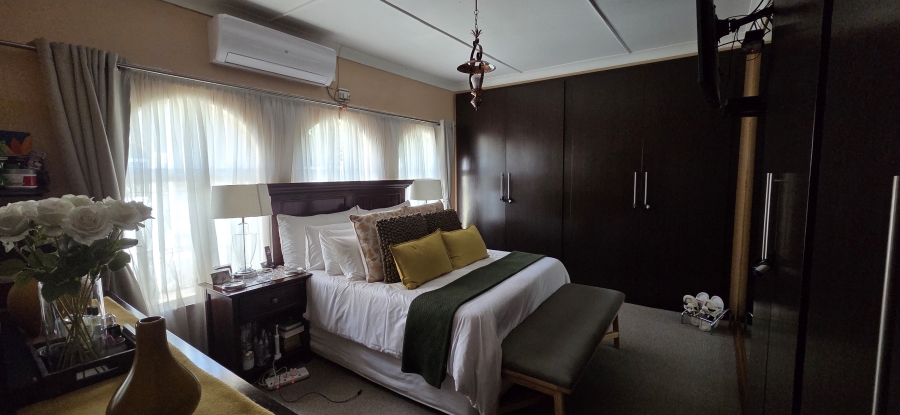 4 Bedroom Property for Sale in Hillcrest Northern Cape